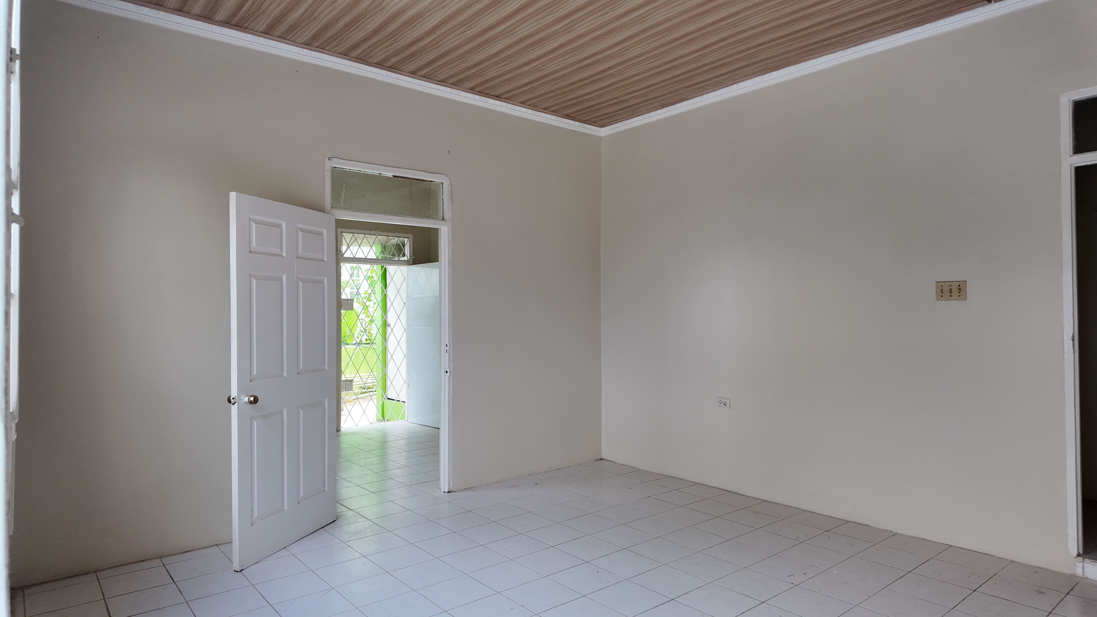 2B 2B Apartment in Mandeville, Manchester